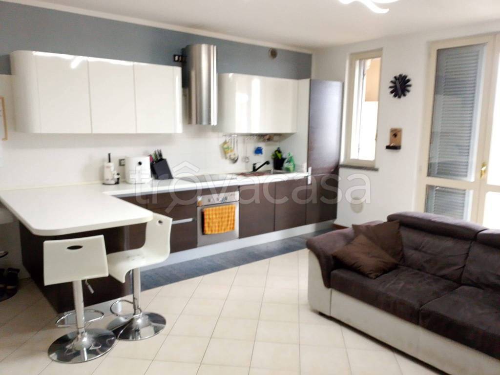 appartamento in affitto a Desio