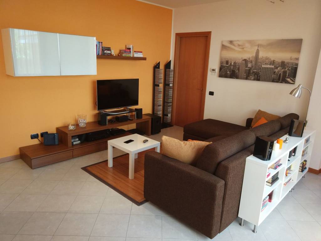 appartamento in affitto a Desio