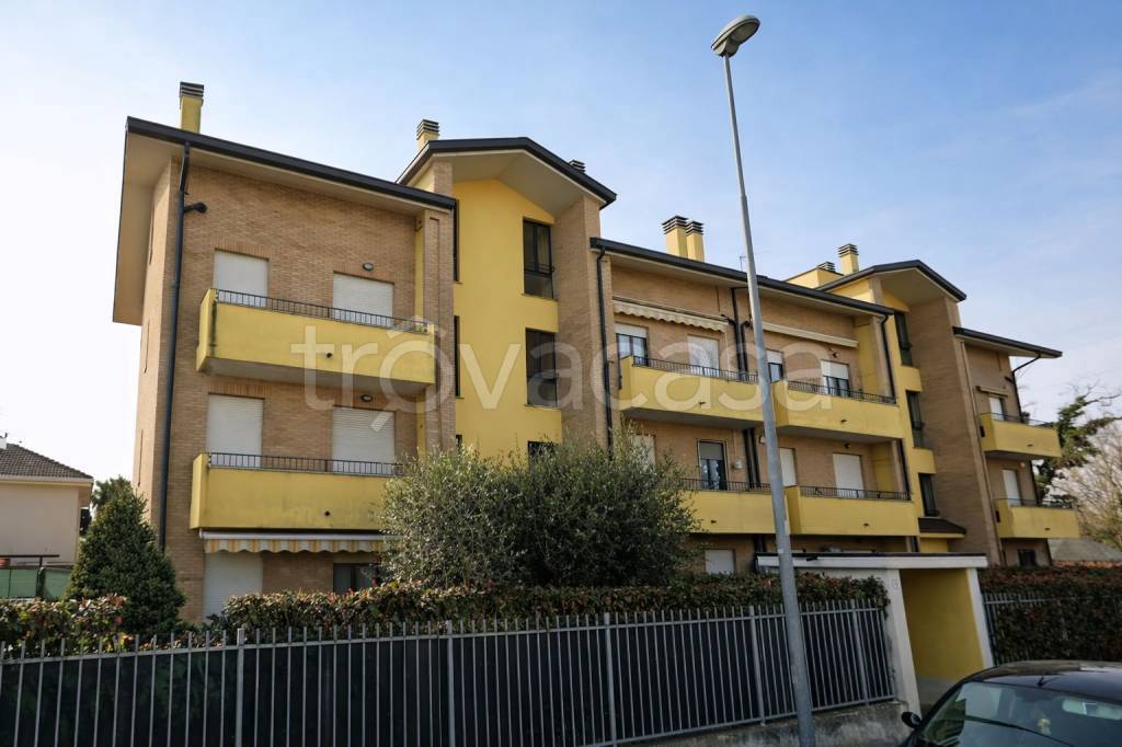 appartamento in affitto a Desio