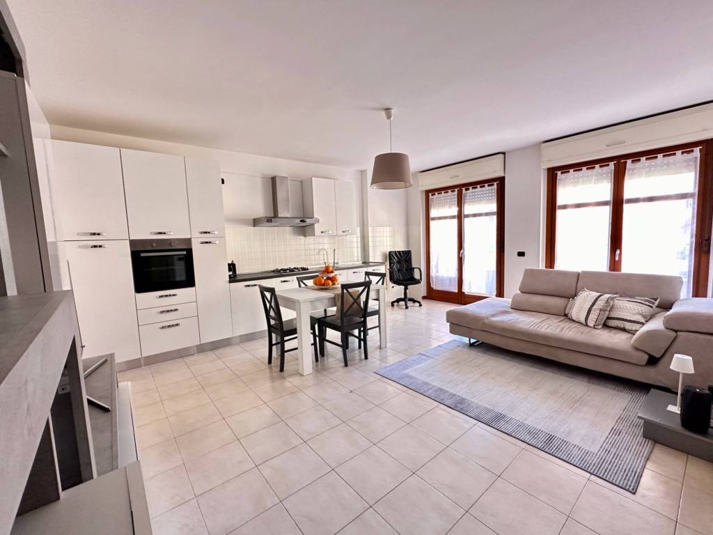 appartamento in affitto a Desio