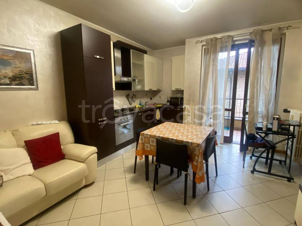 appartamento in affitto a Desio