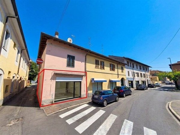 negozio in affitto a Desio