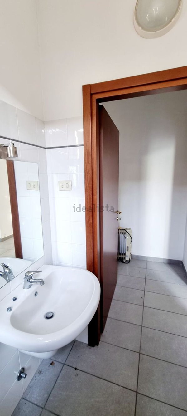 ufficio in affitto a Giussano in zona Birone