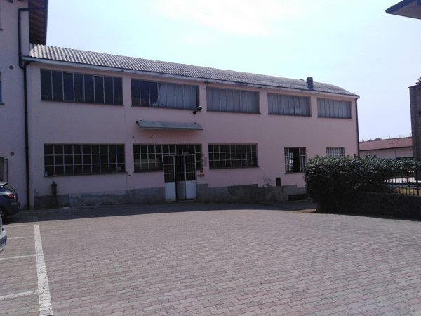 locale di sgombero in affitto a Giussano