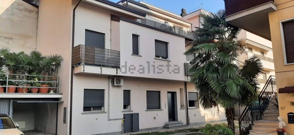 appartamento in affitto a Giussano in zona Paina