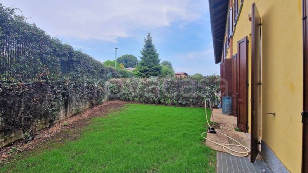 appartamento in affitto a Giussano in zona Paina