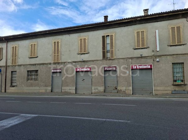 negozio in affitto a Giussano in zona Birone
