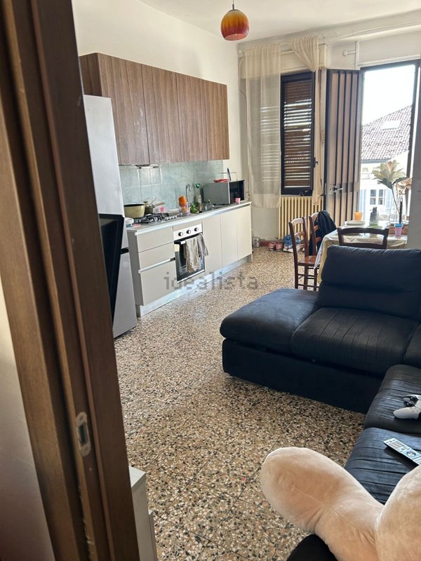 appartamento in affitto a Giussano in zona Paina