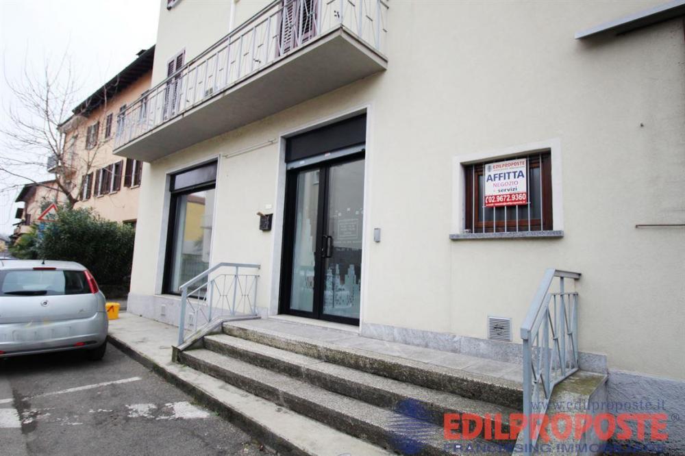 negozio in affitto a Lazzate