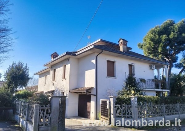 appartamento in affitto a Lazzate