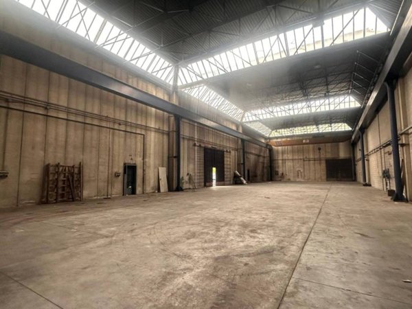 locale commerciale in affitto a Lesmo