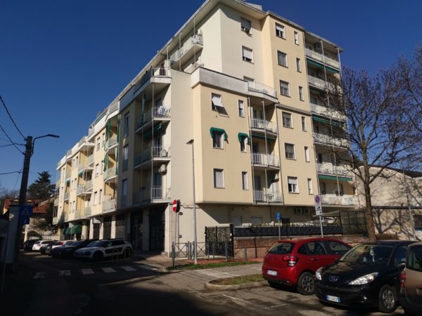 ufficio in affitto a Limbiate