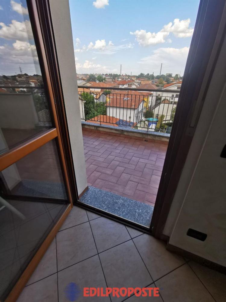 appartamento in affitto a Limbiate