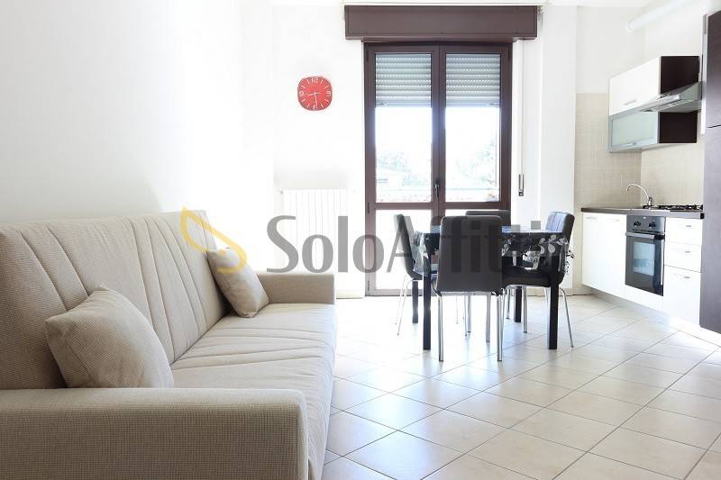 appartamento in affitto a Limbiate in zona Mombello