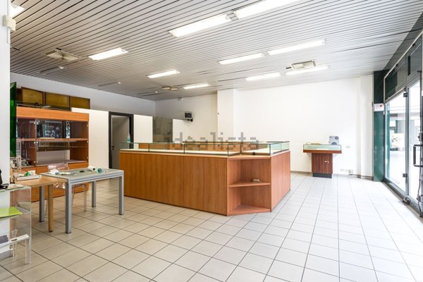 ufficio in affitto a Limbiate