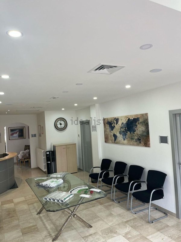 ufficio in affitto a Limbiate