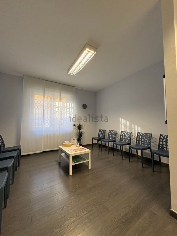 ufficio in affitto a Limbiate