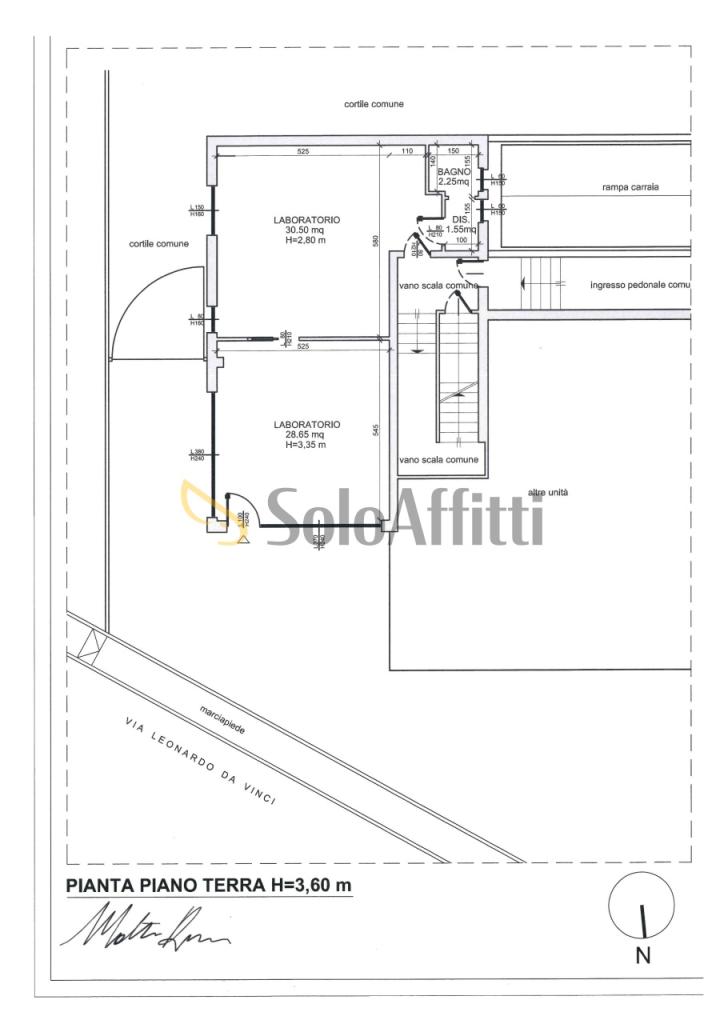 negozio in affitto a Limbiate in zona Villaggio dei Giovi