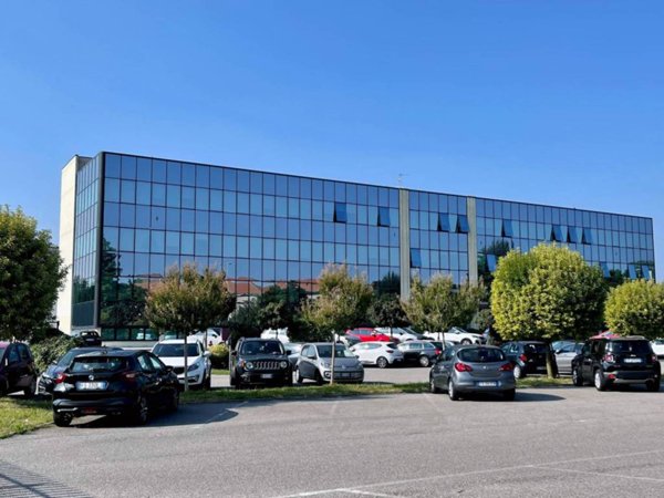 ufficio in affitto a Limbiate