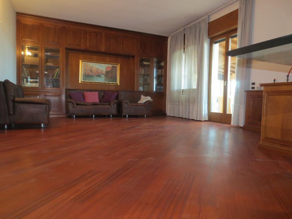 appartamento in affitto a Limbiate