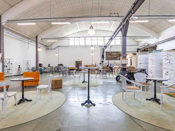 locale commerciale in affitto a Lissone