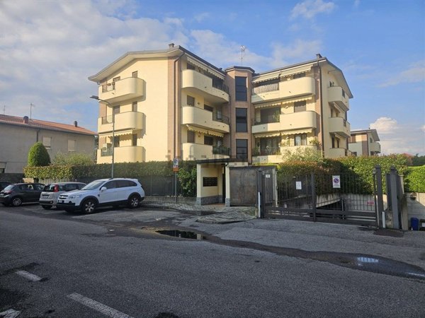 appartamento in affitto a Lissone