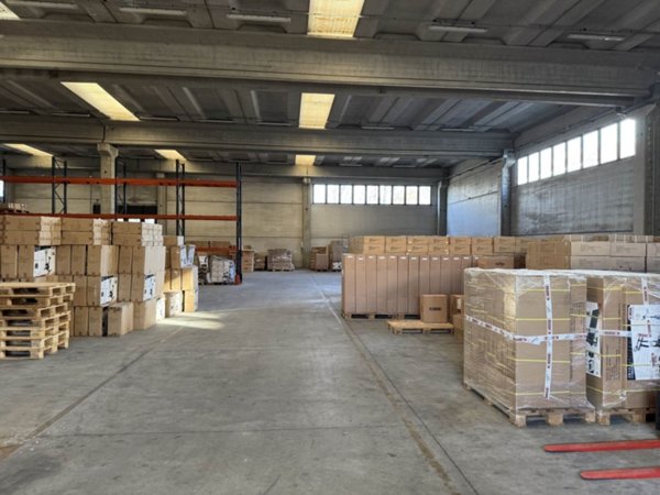 locale commerciale in affitto a Lissone