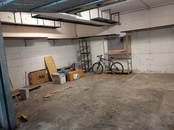 locale di sgombero in affitto a Lissone