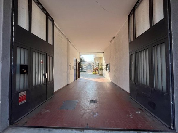 locale di sgombero in affitto a Lissone