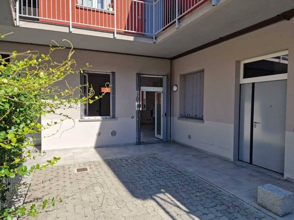negozio in affitto a Lissone