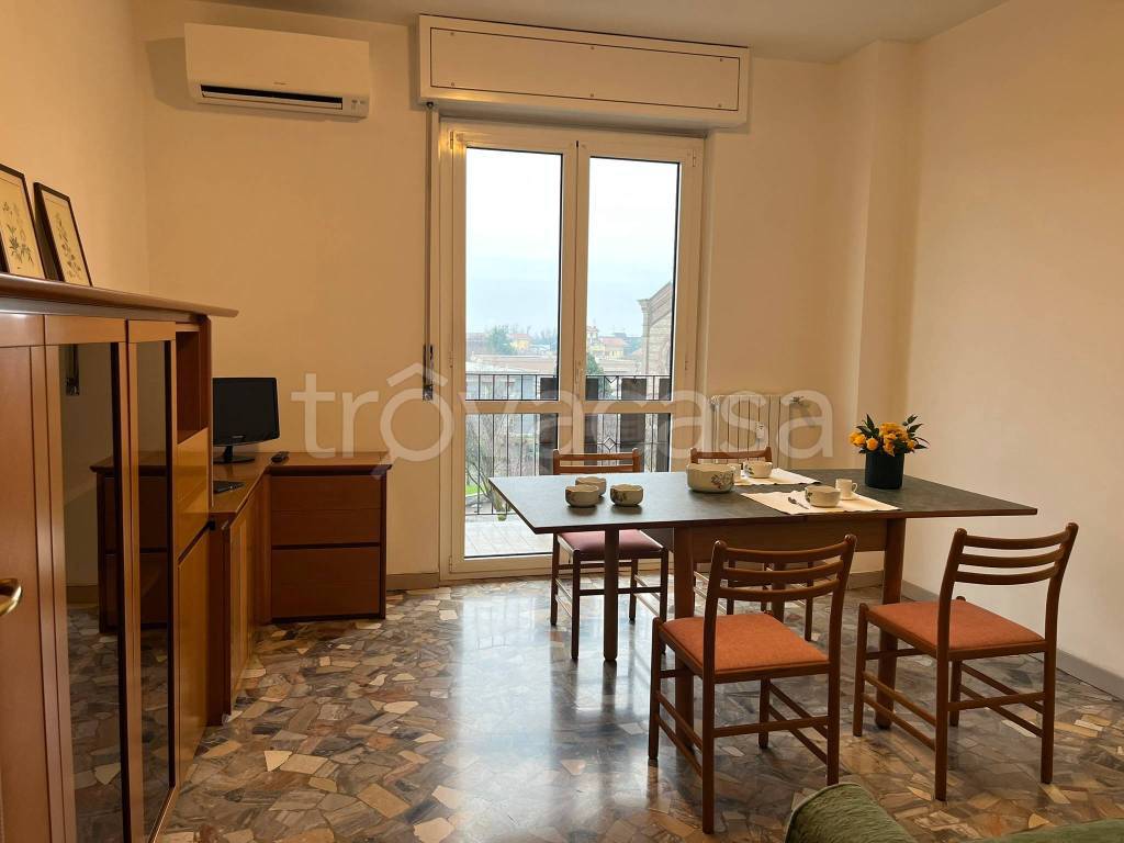 appartamento in affitto a Macherio in zona Bareggia