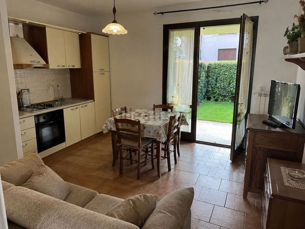 appartamento in affitto a Macherio in zona Belvedere