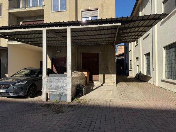 locale di sgombero in affitto a Meda