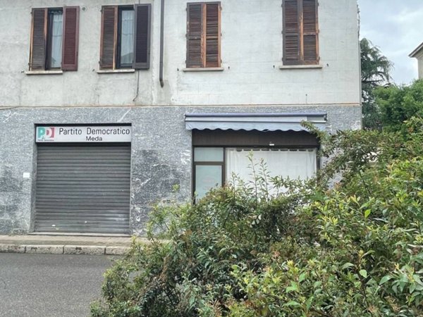 negozio in affitto a Meda