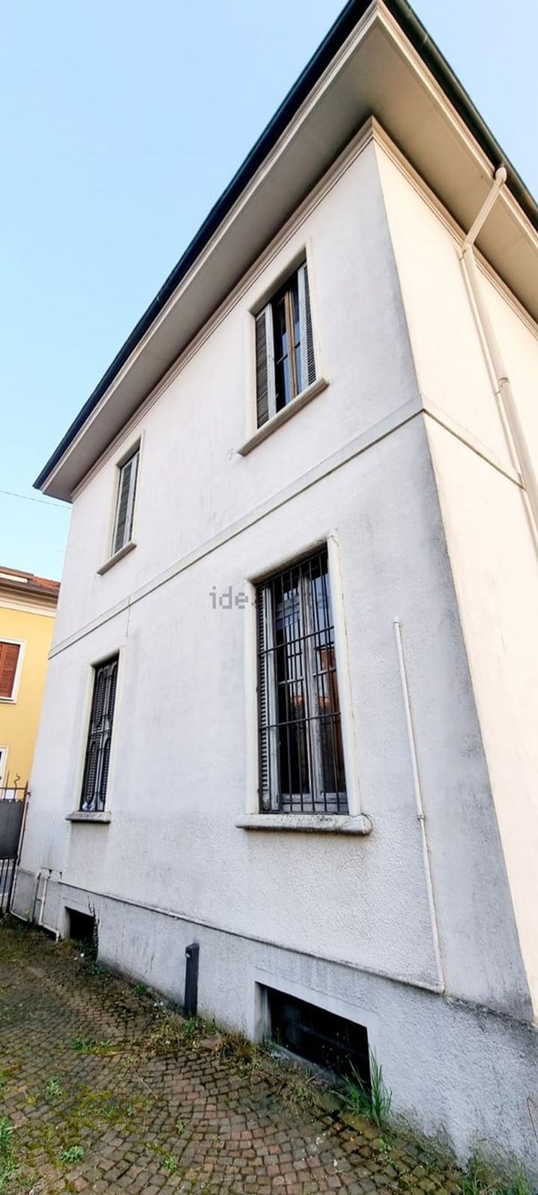 casa indipendente in affitto a Meda