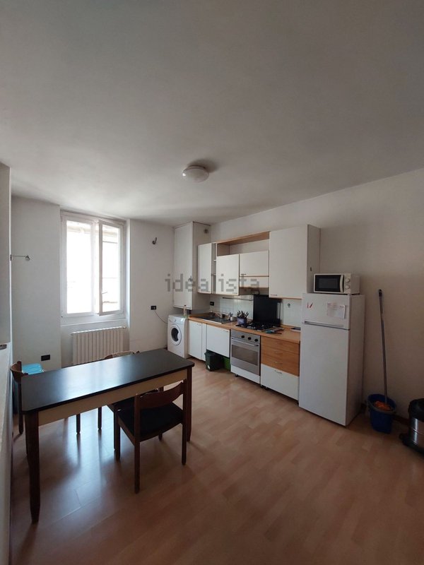 negozio in affitto a Meda