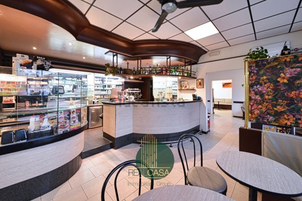 negozio in affitto a Meda