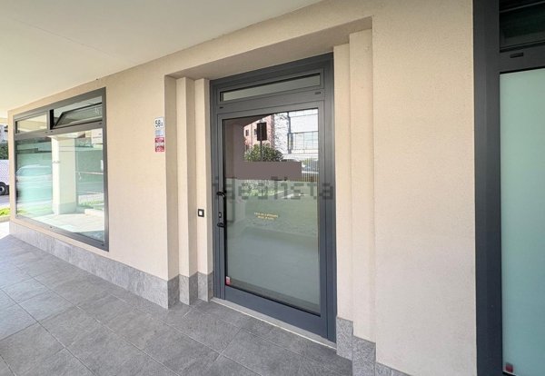 negozio in affitto a Meda