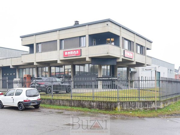 negozio in affitto a Meda