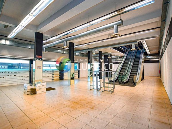 negozio in affitto a Meda