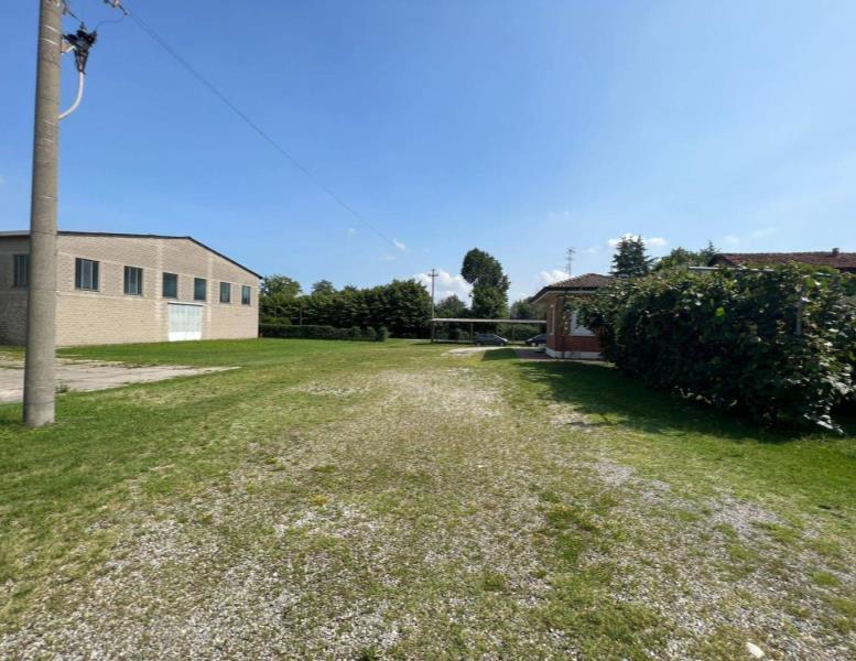 locale commerciale in affitto a Meda