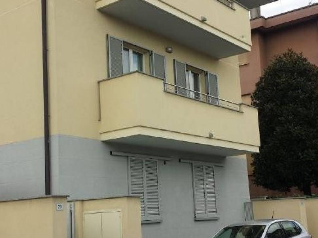 appartamento in affitto a Meda