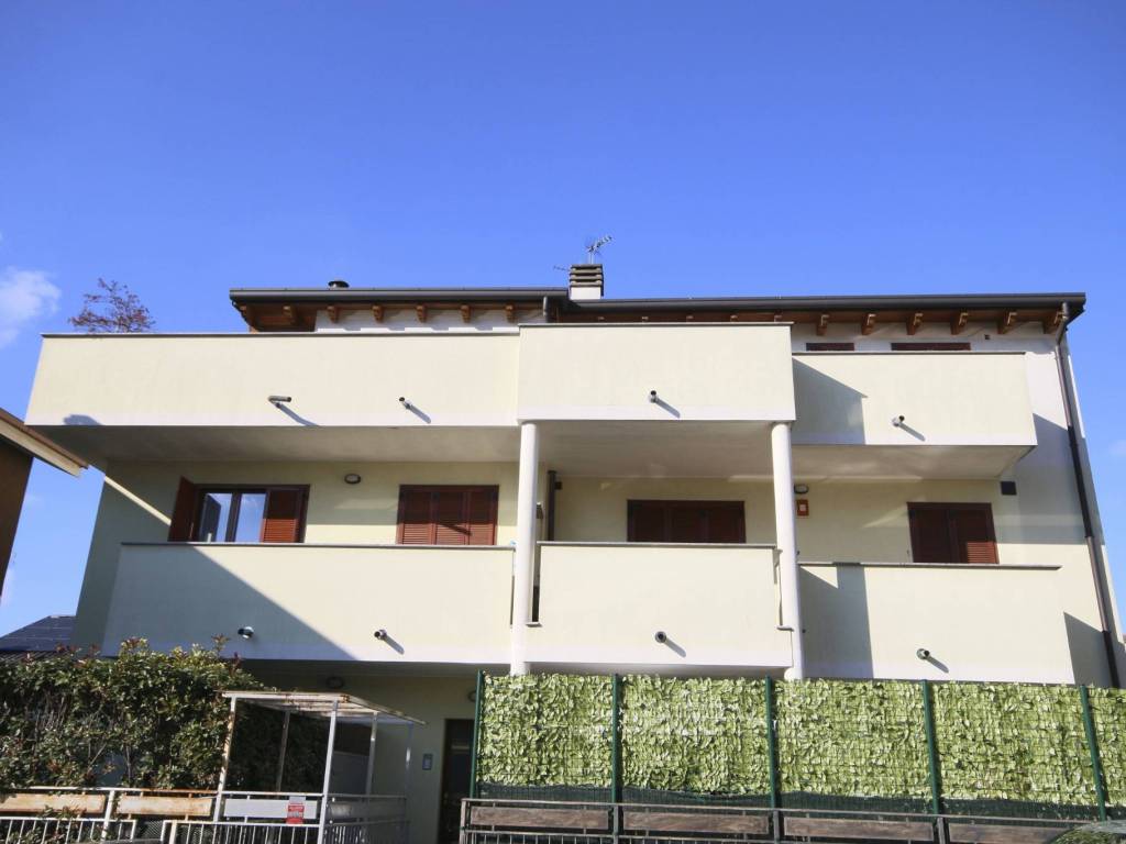 appartamento in affitto a Meda