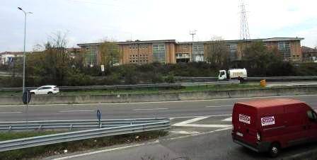 locale commerciale in affitto a Meda