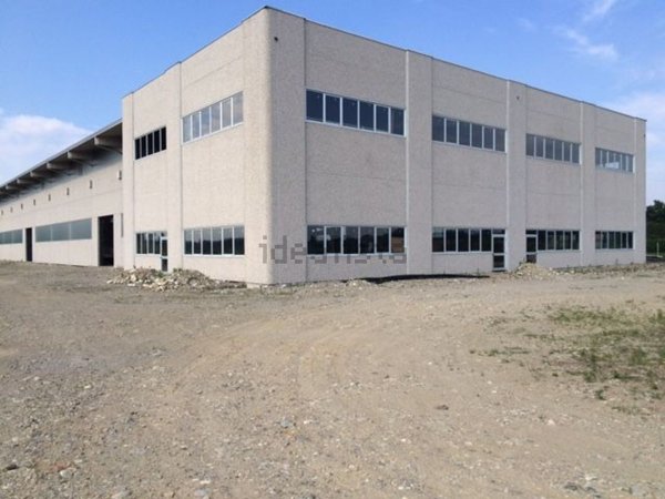 capannone in affitto a Mezzago