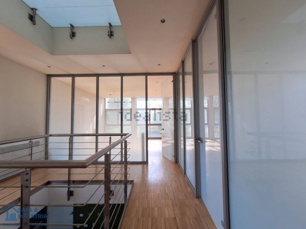 ufficio in affitto a Mezzago