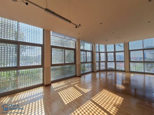 ufficio in affitto a Mezzago