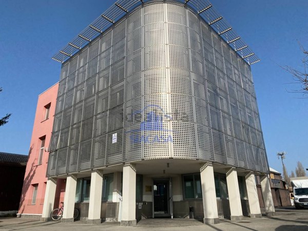 ufficio in affitto a Mezzago