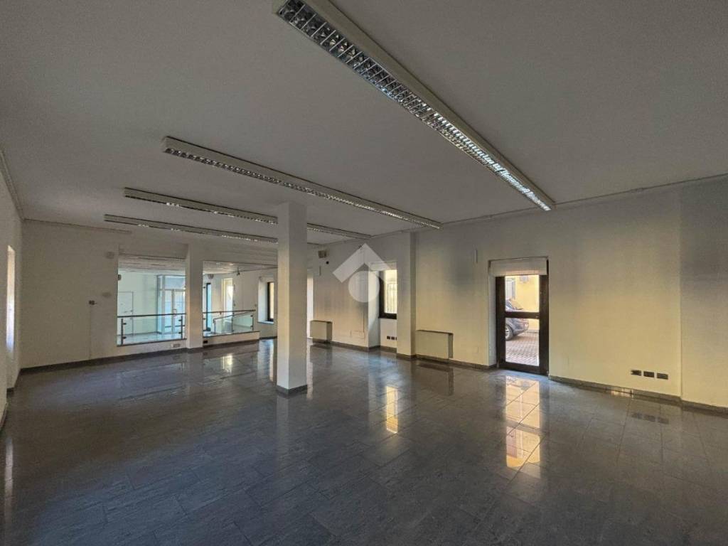 ufficio in affitto a Mezzago