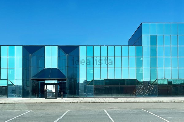 locale di sgombero in affitto a Mezzago